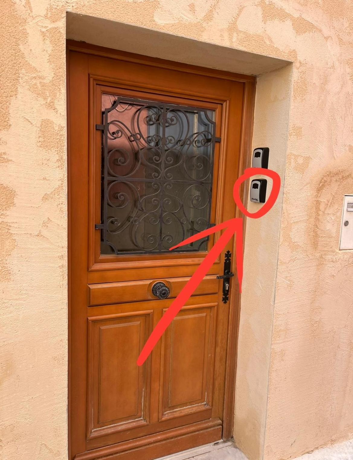 Entre Tendance Et Authenticite - La Voute Nîmes Dış mekan fotoğraf